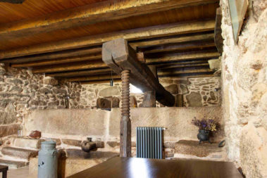 Casa lagar interior luz natural