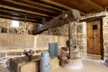 Casa lagar interior luz natural